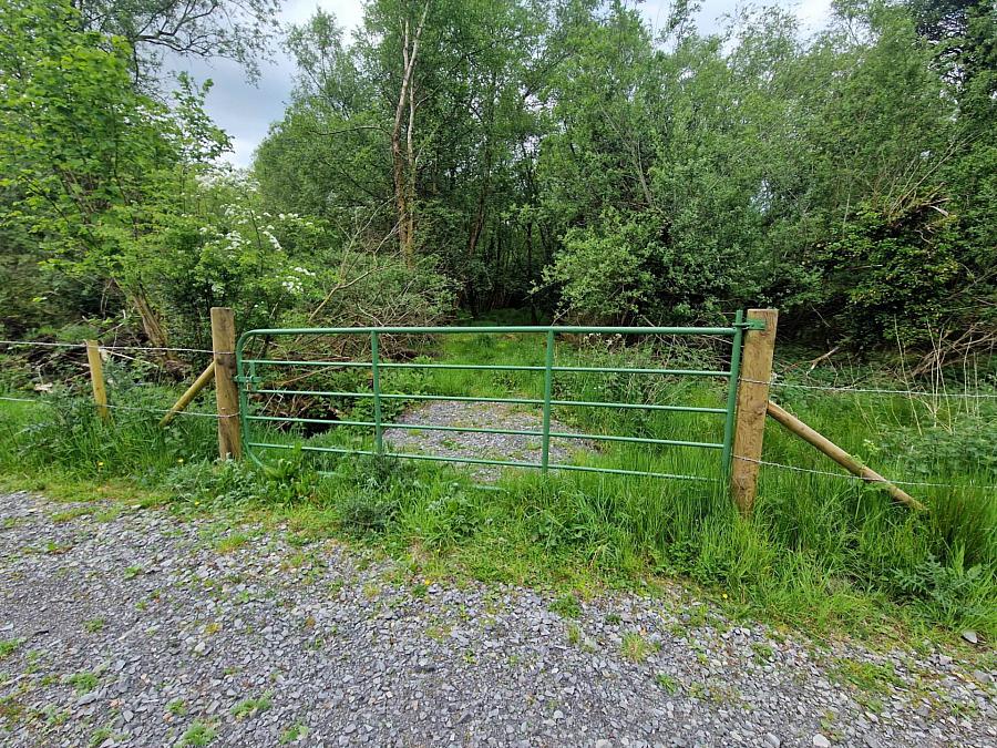 Building Site With 7 Acres Raw Rd