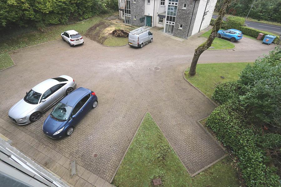 5 Laurel Grove