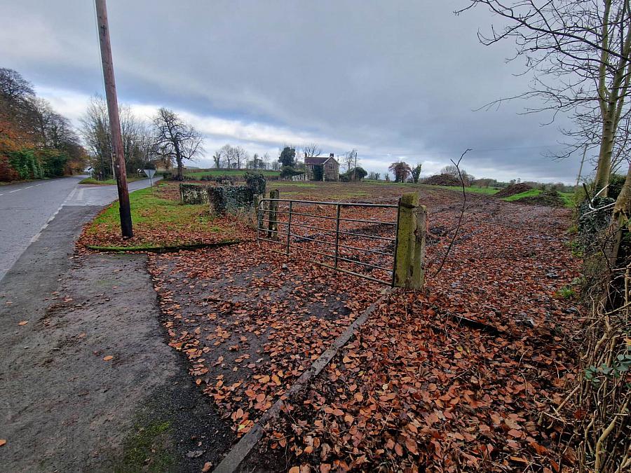 Circa 10 Acres Agricultural Land And House Golan Road