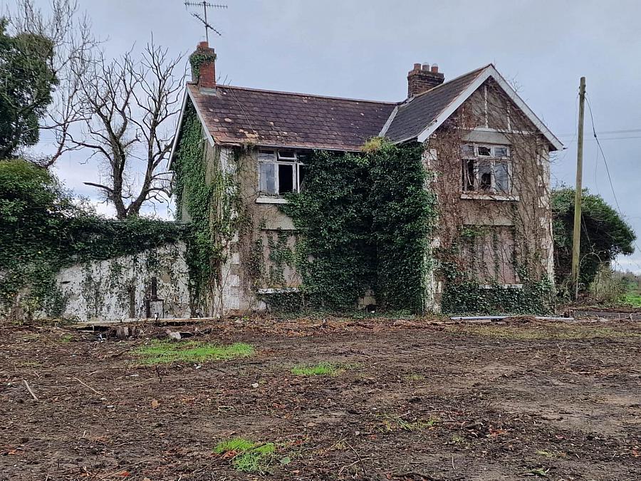 Circa 10 Acres Agricultural Land And House Golan Road
