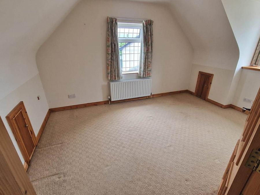 7 Boyhill Park