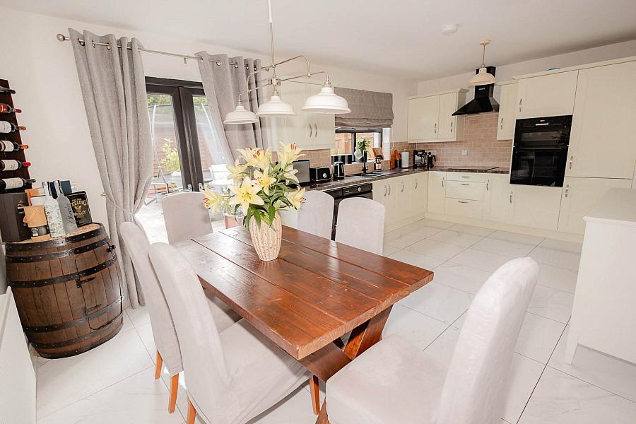 16 Carn Hill
