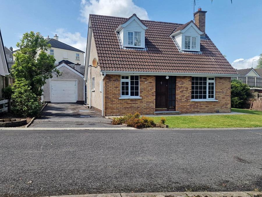 8 Drumkeen Court