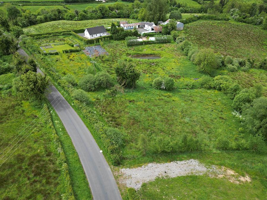 9.7 Acres Bungalow & Sheds Cooneen Road 9.7 Acres Bungalow & Sheds Cooneen Road