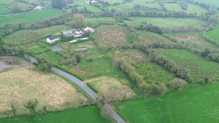 9.7 Acres Bungalow & Sheds Cooneen Road 9.7 Acres Bungalow & Sheds Cooneen Road