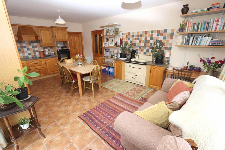 9.7 Acres Bungalow & Sheds Cooneen Road 9.7 Acres Bungalow & Sheds Cooneen Road