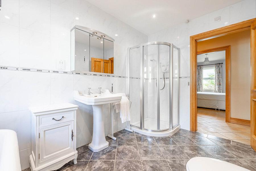 1 Colebrooke Park Road