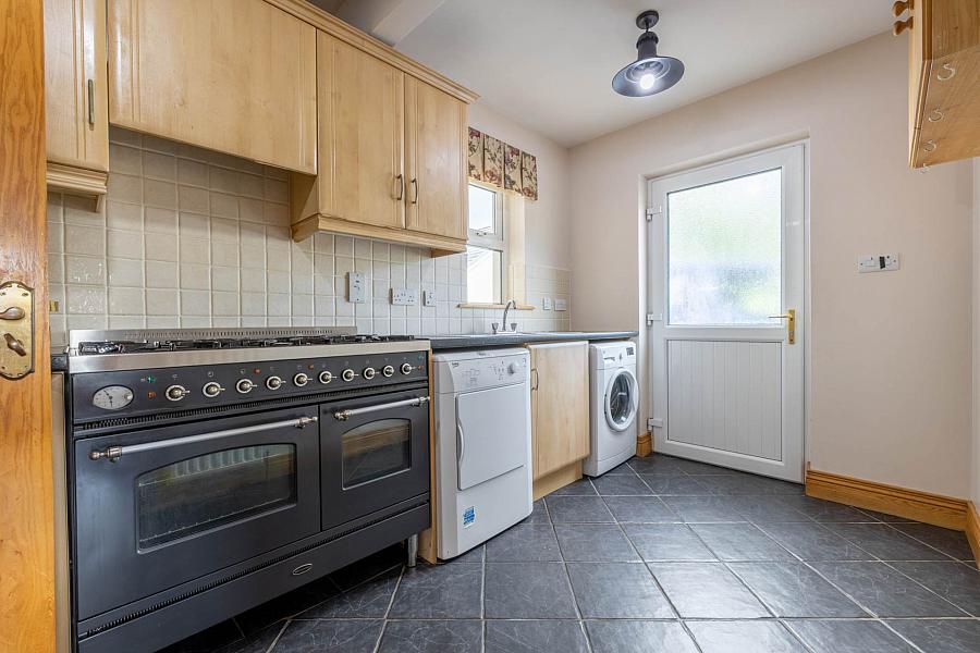 1 Colebrooke Park Road