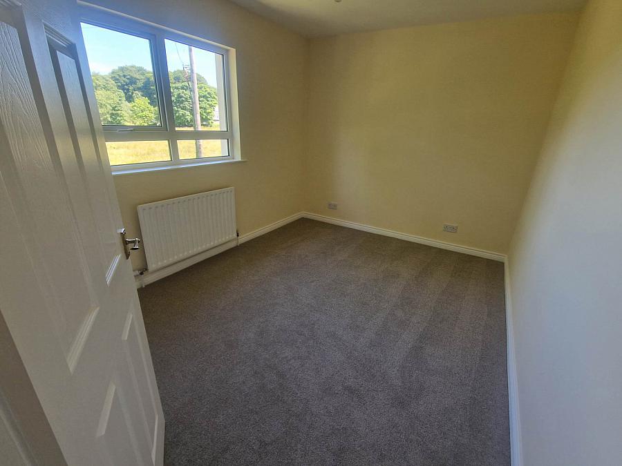 18 Edfield Park