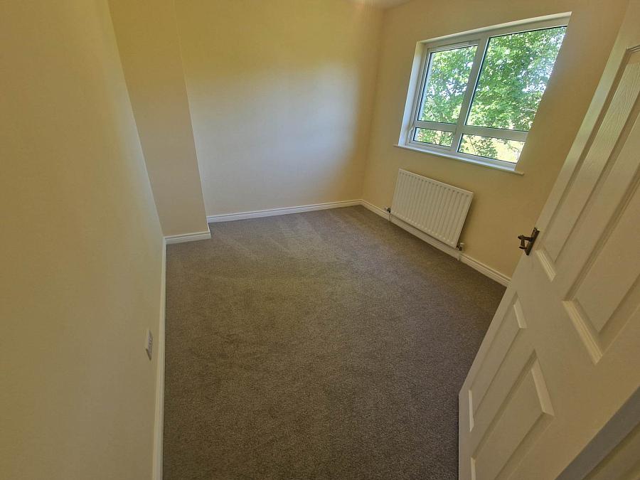 18 Edfield Park