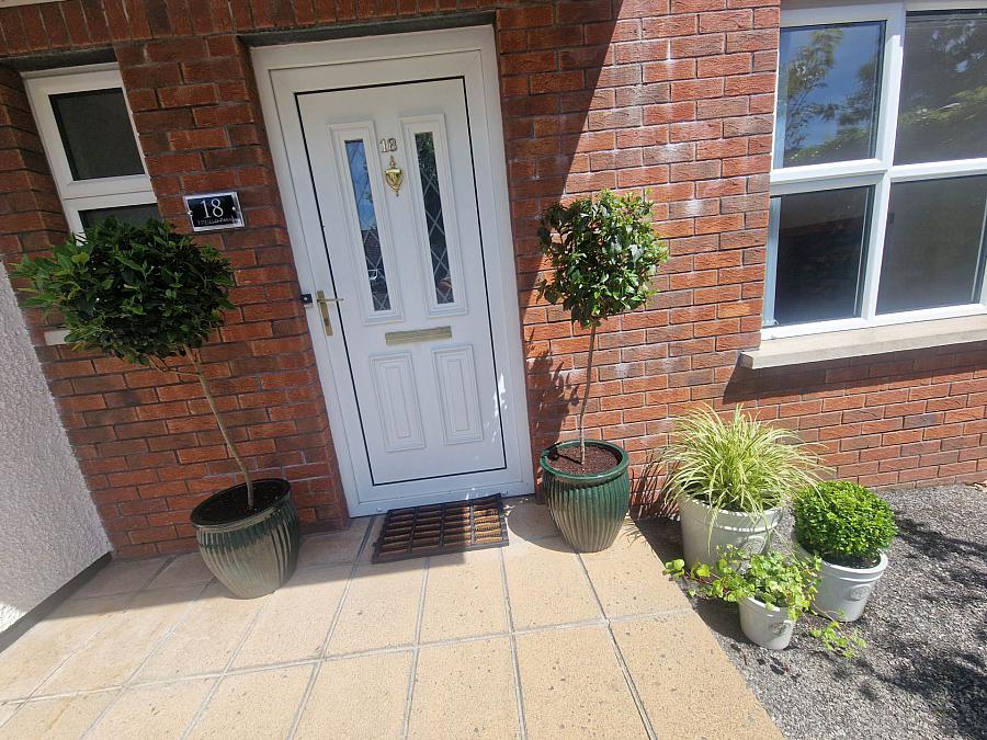 18 Edfield Park