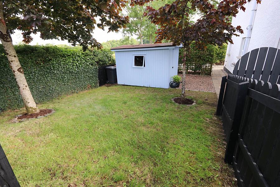 18 Edfield Park