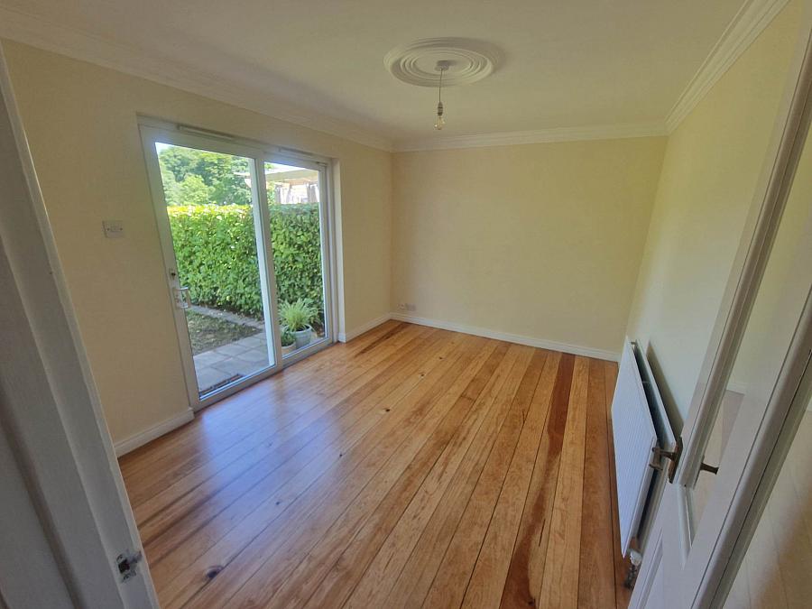 18 Edfield Park