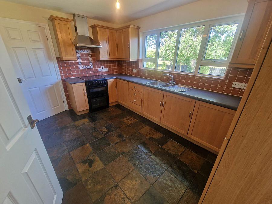 18 Edfield Park