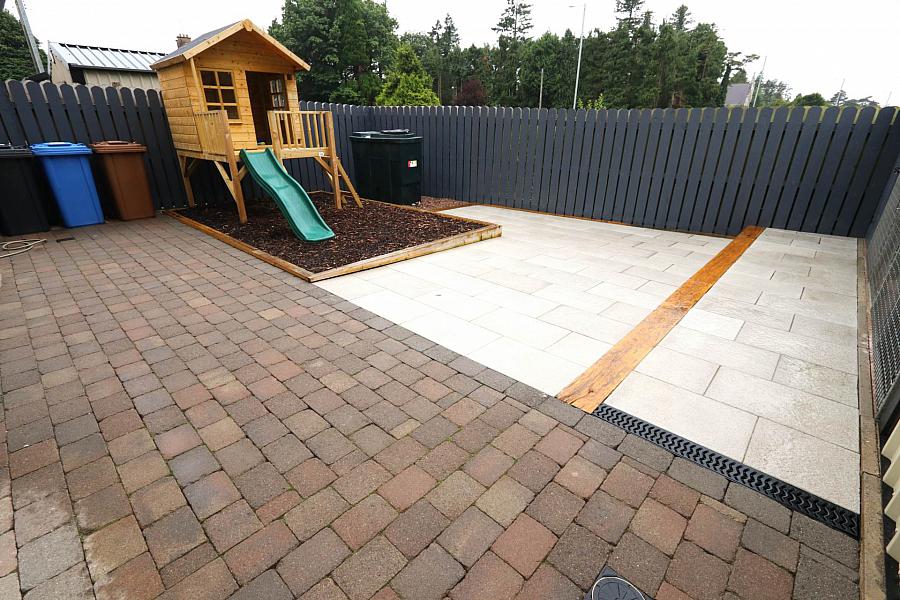 16 Lakebourne Lodge