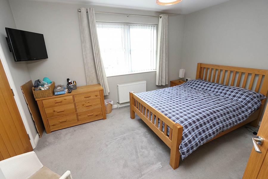15 The Olde Fairways Crescent