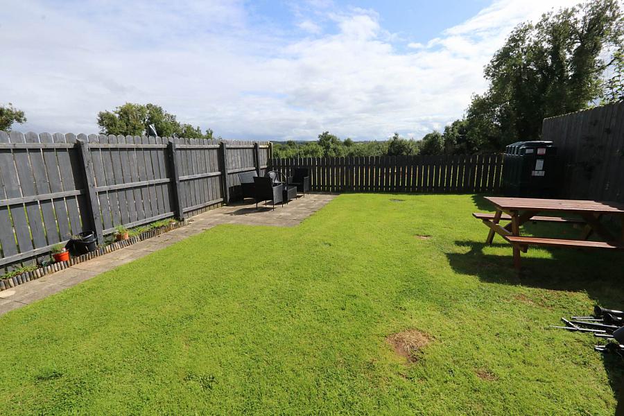 15 The Olde Fairways Crescent