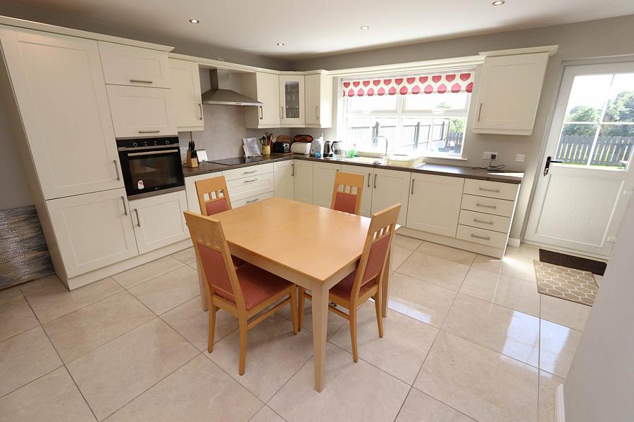 15 The Olde Fairways Crescent