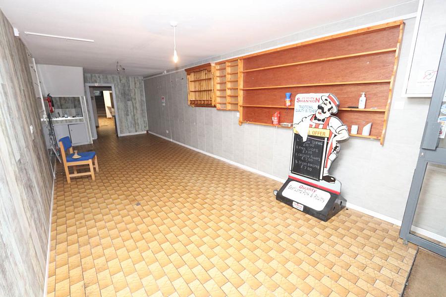 Commercial Unit To Let Main Street