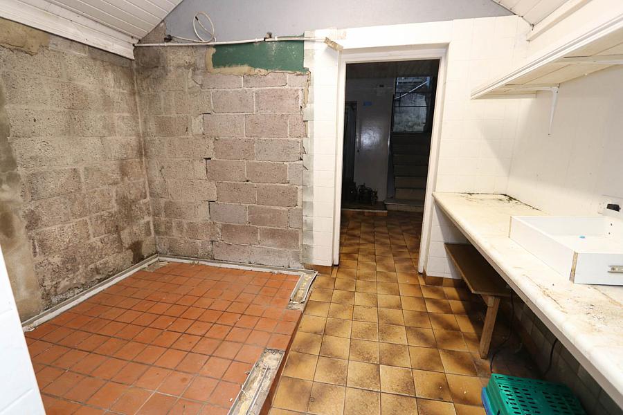 Commercial Unit To Let Main Street