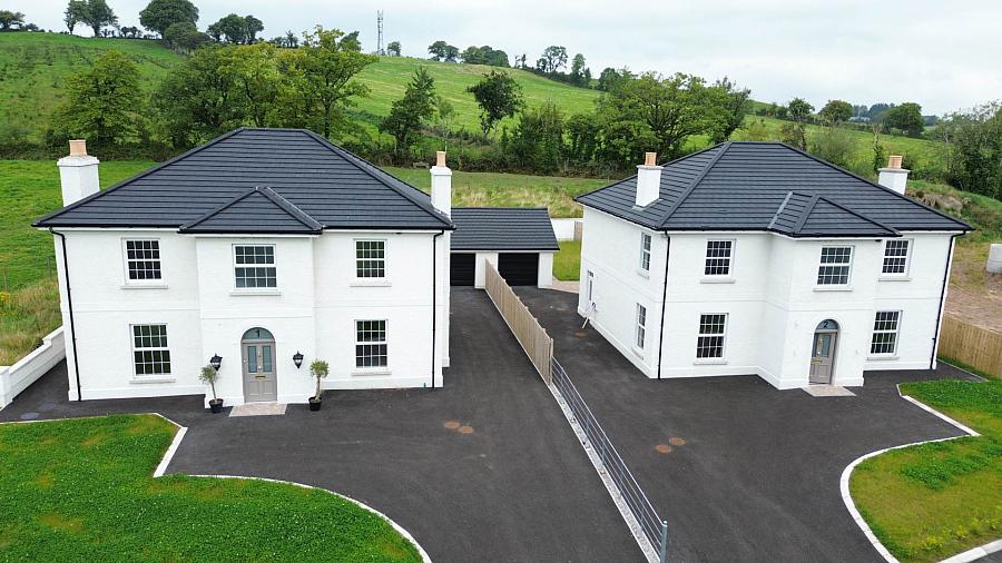 2 Baragh Oaks