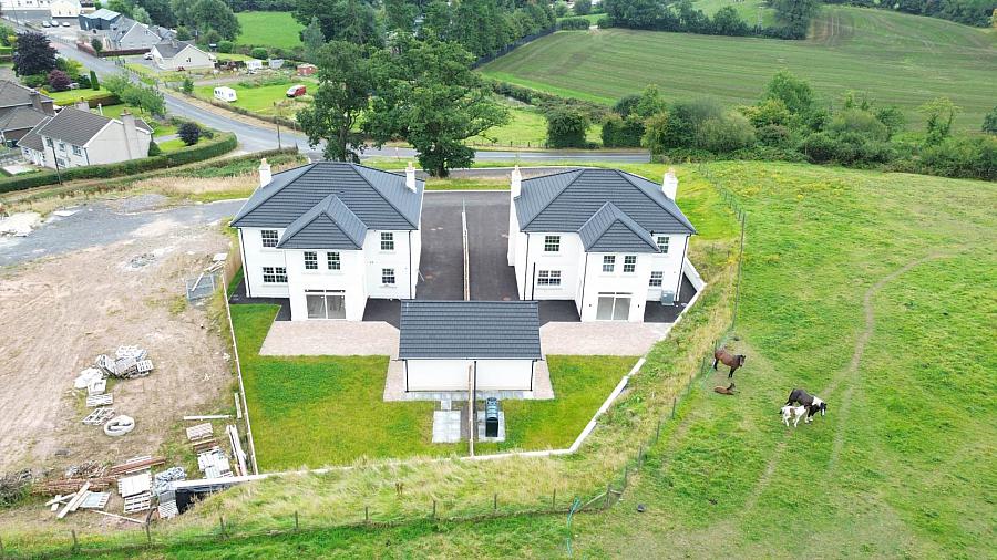 2 Baragh Oaks