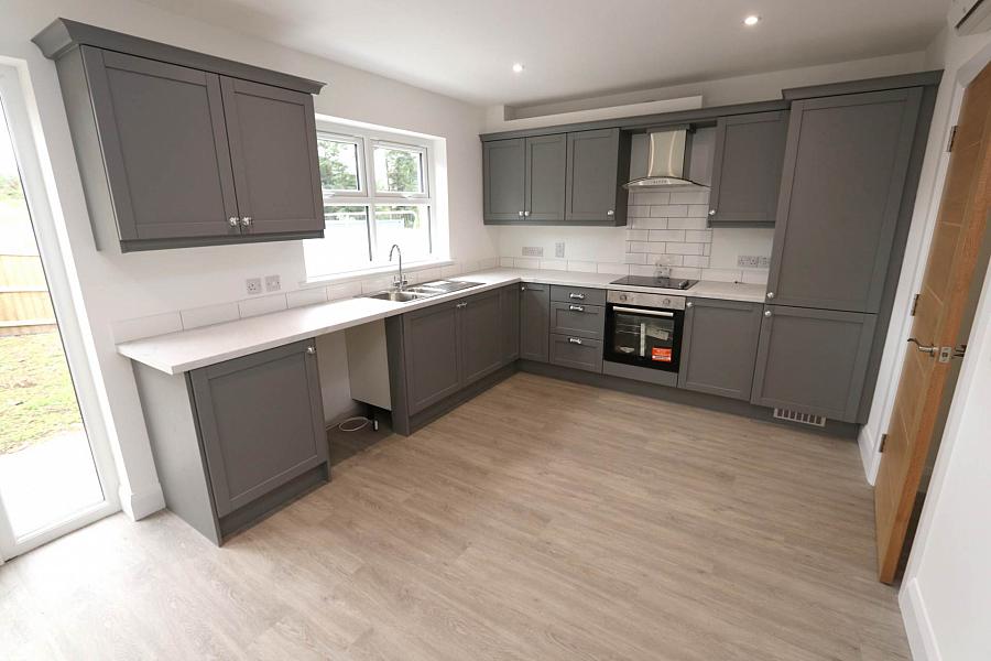 11 Castletown Brae