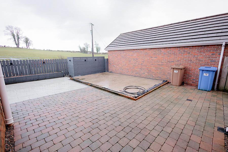 75 The Olde Fairways Avenue