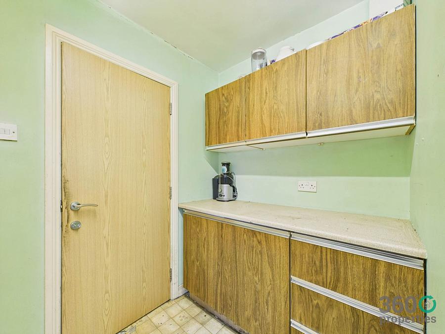 15&15a Doctors Road