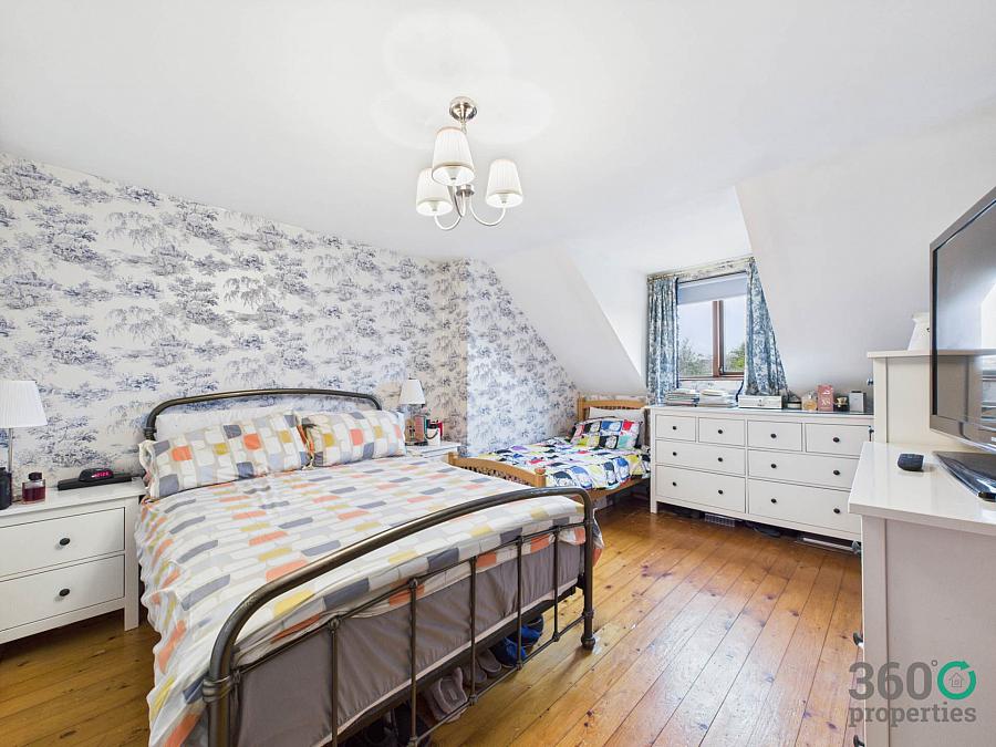 14 Farm Lodge