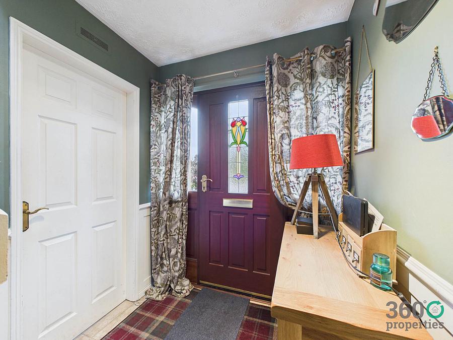 14 Farm Lodge