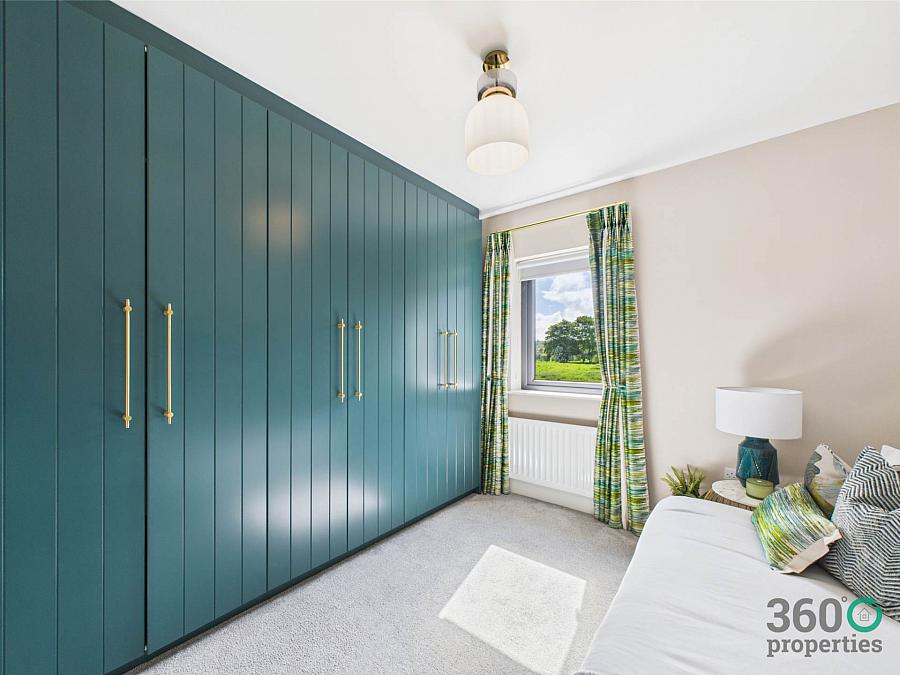 7 Dunadry Gate