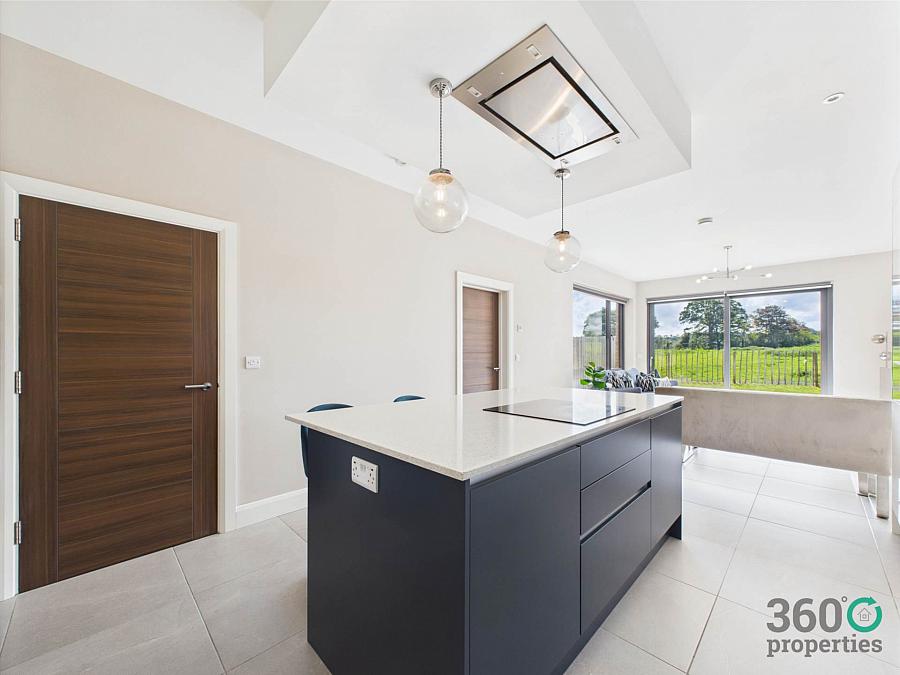 7 Dunadry Gate