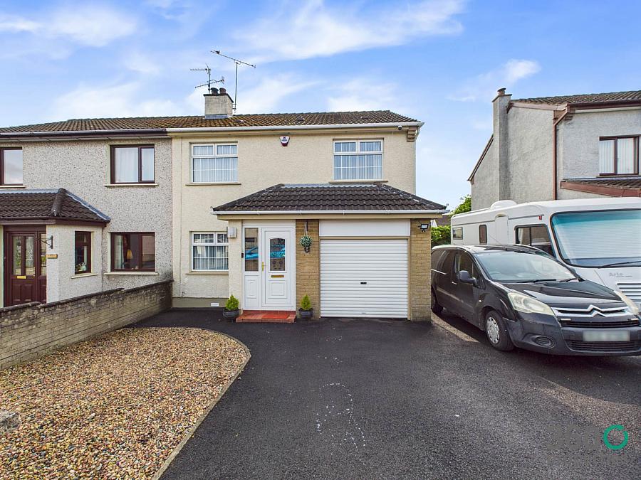 26 Dunfane Park