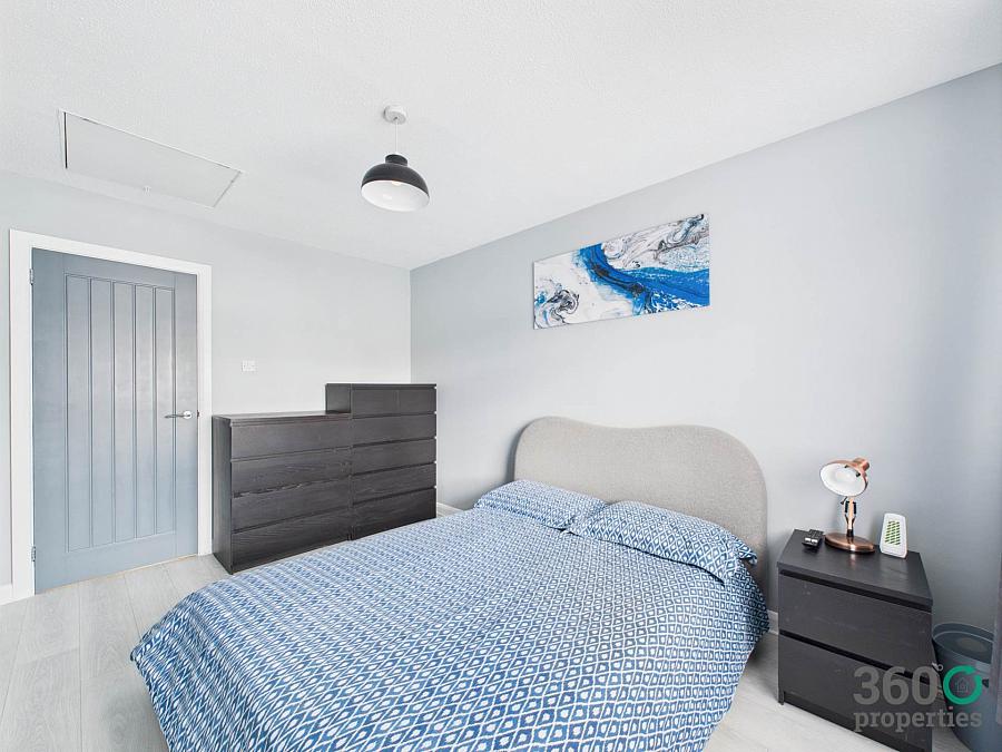 26 Dunfane Park