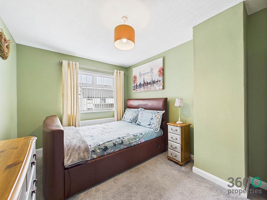 26 Dunfane Park