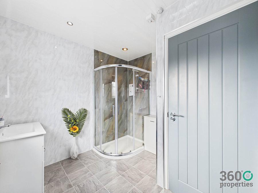 26 Dunfane Park