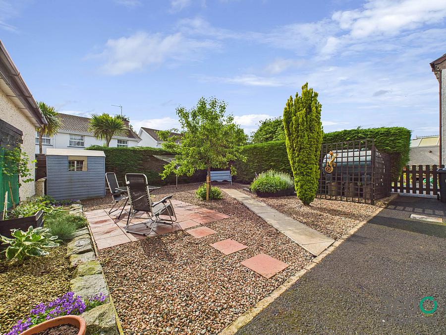 26 Dunfane Park