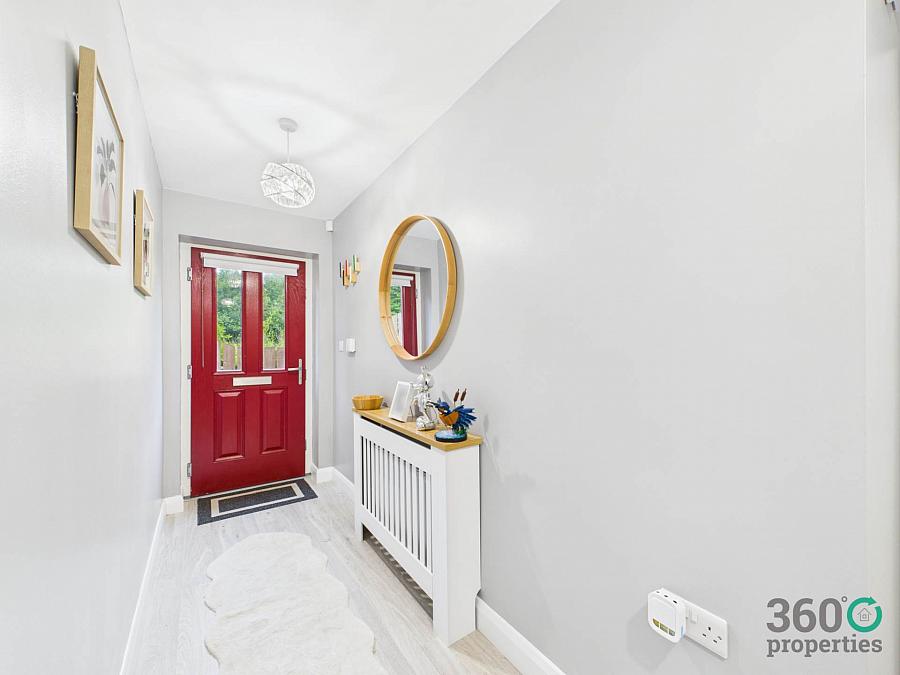 28 Shaws Wood