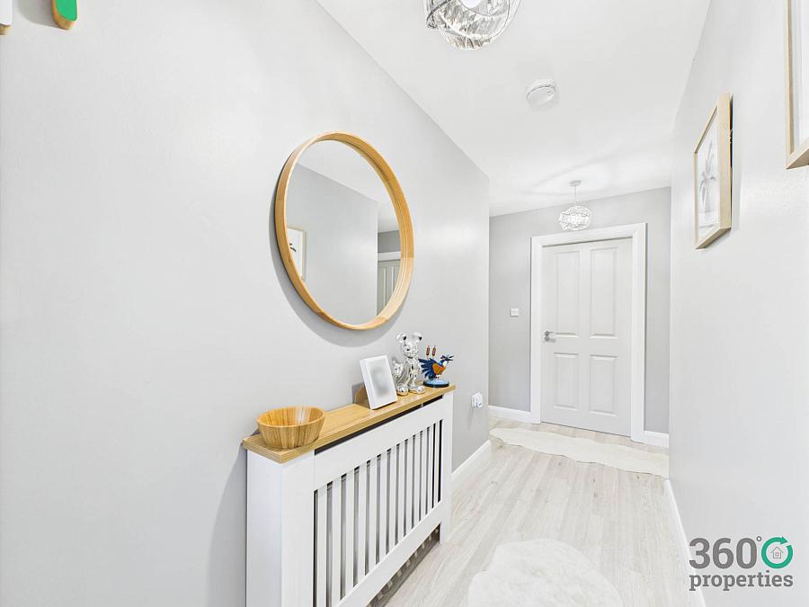 28 Shaws Wood