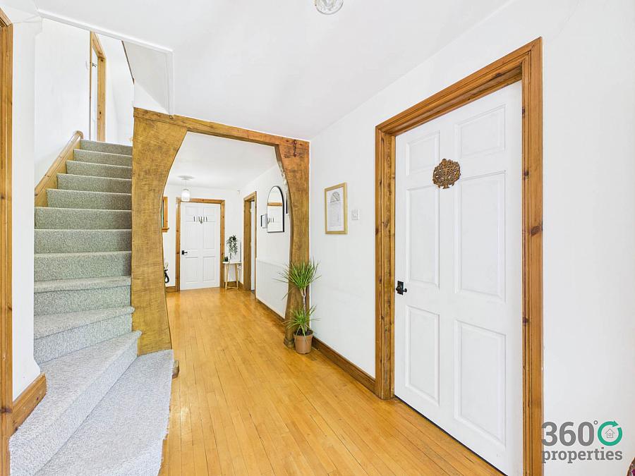 10 Greenfield Road