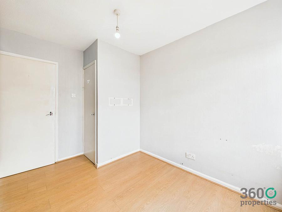 23 Carolhill Park