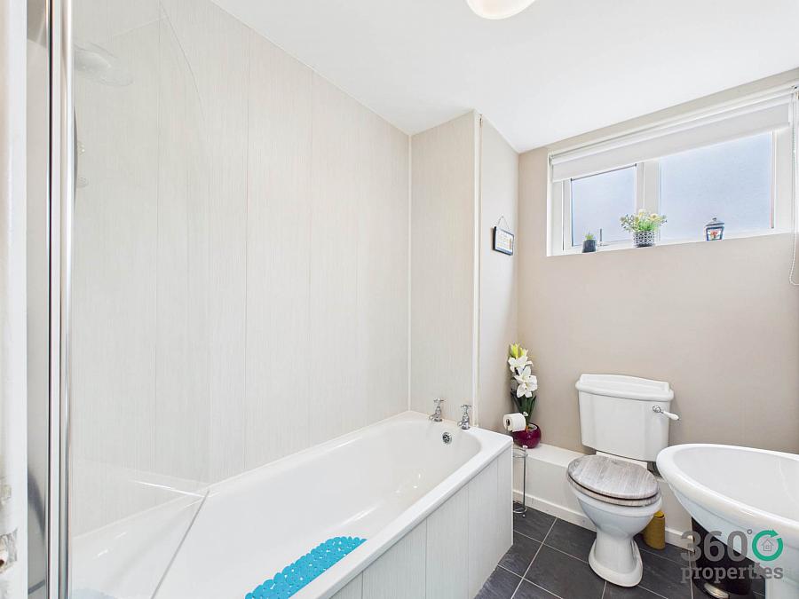 54c Barra Drive