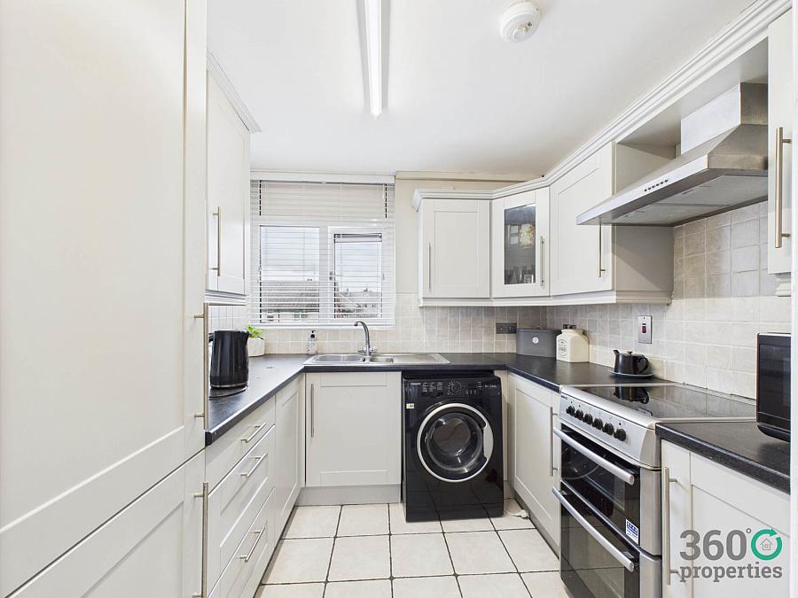 54c Barra Drive