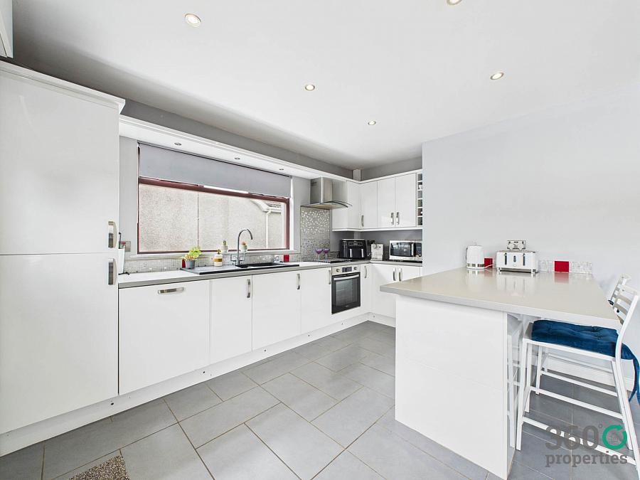 24 Sand Road
