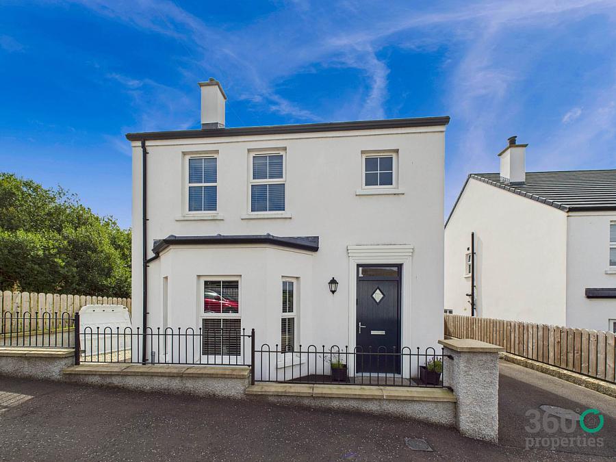 7 Rockfield Park