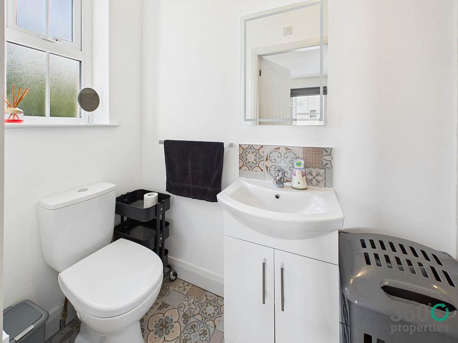 7 Rockfield Park