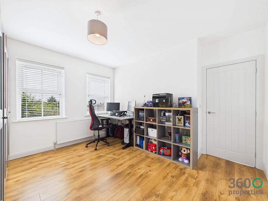 7 Rockfield Park
