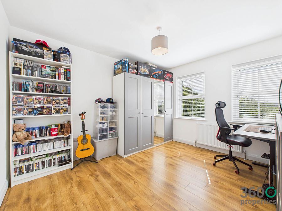 7 Rockfield Park