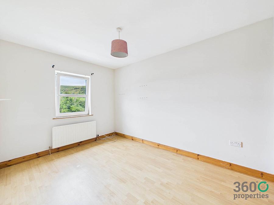 28 Cranny View